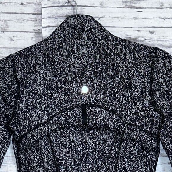 Lululemon Define Jacket - Picture 7 of 12